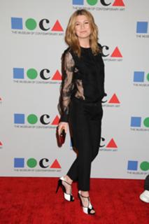 Ellen Pompeo feet photo thumbnail