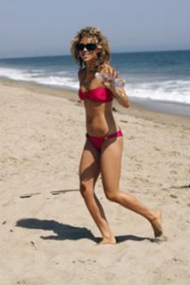 AnnaLynne McCord feet photo thumbnail