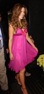 Kate Beckinsale feet photo thumbnail