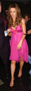 Kate Beckinsale feet photo thumbnail