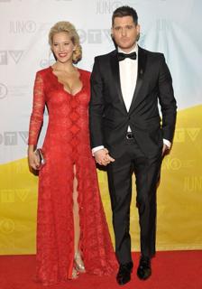 Luisana Lopilato feet photo thumbnail