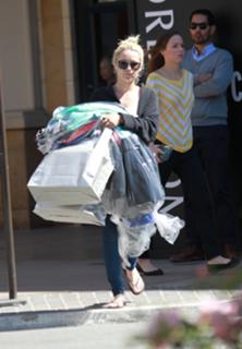 Lauren Conrad feet photo thumbnail