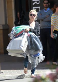 Lauren Conrad feet photo thumbnail