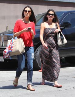 Jordana Brewster feet photo thumbnail
