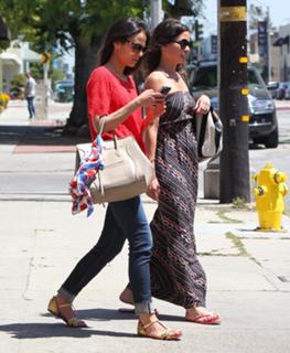 Jordana Brewster feet photo thumbnail