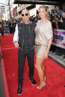 Heidi Klum feet photo thumbnail
