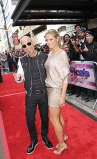 Heidi Klum feet photo thumbnail