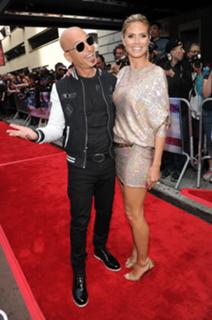 Heidi Klum feet photo thumbnail