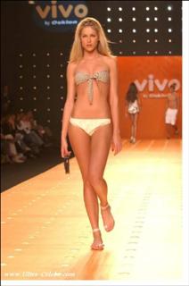 Ana Hickmann feet photo thumbnail