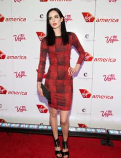 Krysten Ritter feet photo thumbnail