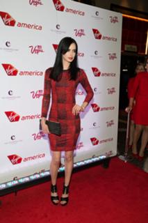 Krysten Ritter feet photo thumbnail