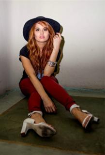 Debby Ryan feet photo thumbnail