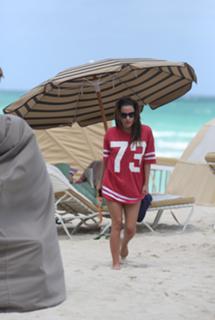 Caroline Flack feet photo thumbnail
