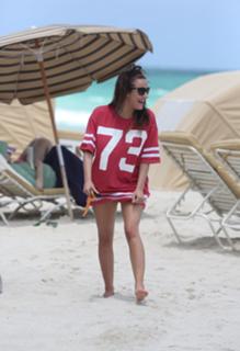 Caroline Flack feet photo thumbnail