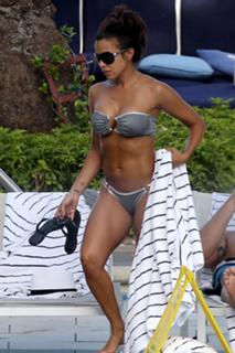 Vida Guerra feet photo thumbnail