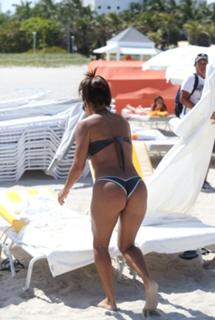 Vida Guerra feet photo thumbnail