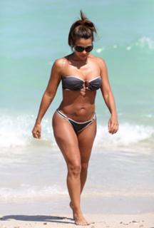 Vida Guerra feet photo thumbnail