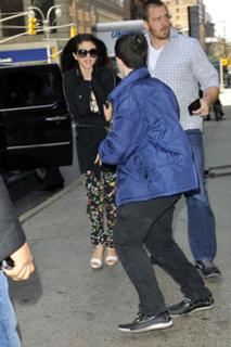 Selena Gomez feet photo thumbnail
