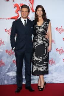 Gemma Arterton feet photo thumbnail