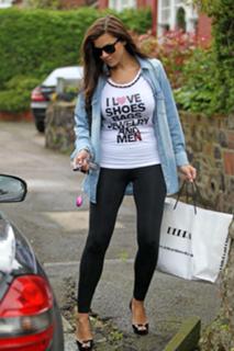Imogen Thomas feet photo thumbnail