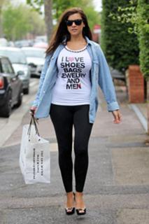 Imogen Thomas feet photo thumbnail