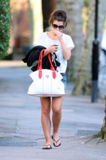 Imogen Thomas feet photo thumbnail