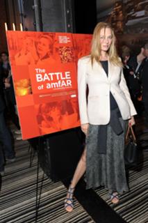 Uma Thurman feet photo thumbnail