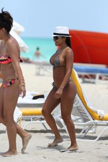 Vida Guerra feet photo thumbnail