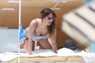 Caroline Flack feet photo thumbnail
