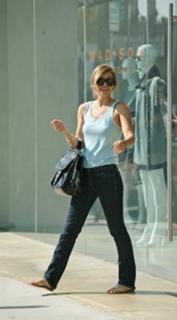 Lauren Conrad feet photo thumbnail