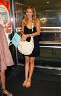 Lauren Conrad feet photo thumbnail