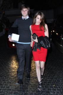 Emma Roberts feet photo thumbnail