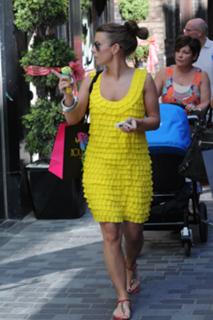 Coleen Rooney feet photo thumbnail