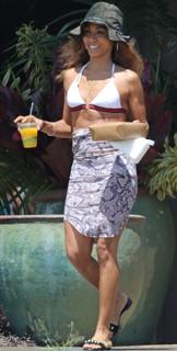 Jada Pinkett Smith feet photo thumbnail