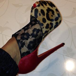 Angela Yee feet photo thumbnail