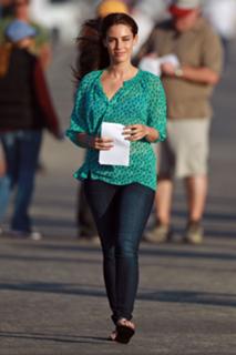 Jessica Lowndes feet photo thumbnail