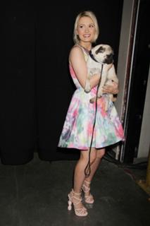 Holly Madison feet photo thumbnail