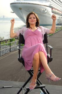 Katharine McPhee feet photo thumbnail