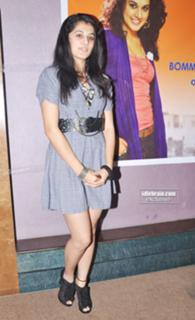Taapsee Pannu feet photo thumbnail