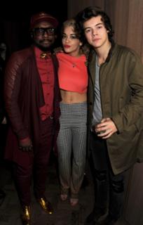 Rita Ora feet photo thumbnail