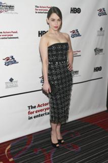 Emilia Clarke feet photo thumbnail