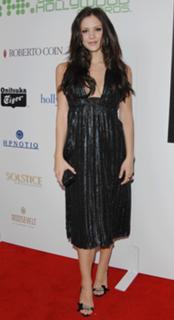 Katharine McPhee feet photo thumbnail