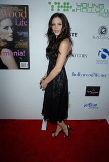 Katharine McPhee feet photo thumbnail