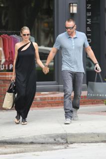 Heidi Klum feet photo thumbnail