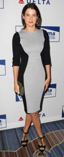 Cobie Smulders feet photo thumbnail
