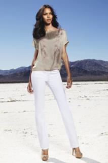 Lais Ribeiro feet photo thumbnail