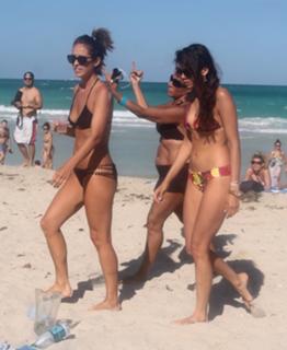 Nina Dobrev feet photo thumbnail