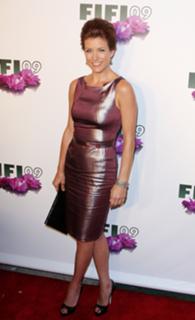 Kate Walsh feet photo thumbnail