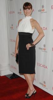 Kate Walsh feet photo thumbnail