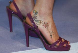 Joss Stone feet photo thumbnail
